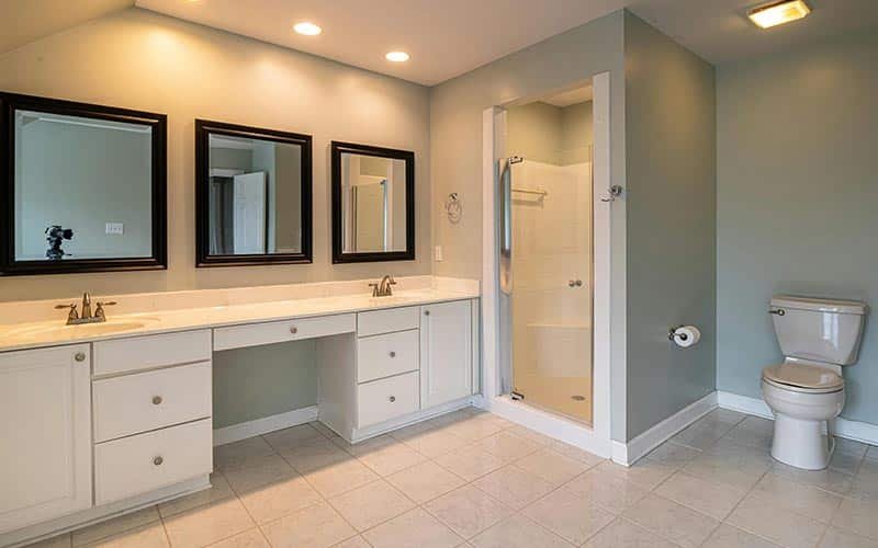 The Meadows -Bathroom